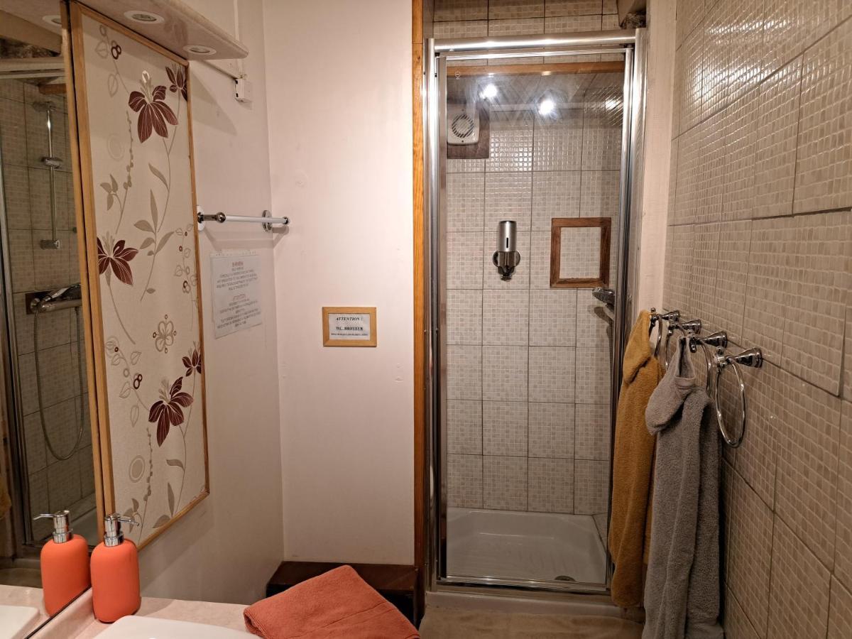 Gite De La Tour De Loire - 65 M2 Au Pied D'Une Tour De Gue Du 17Eme Siecle Mer Eksteriør billede