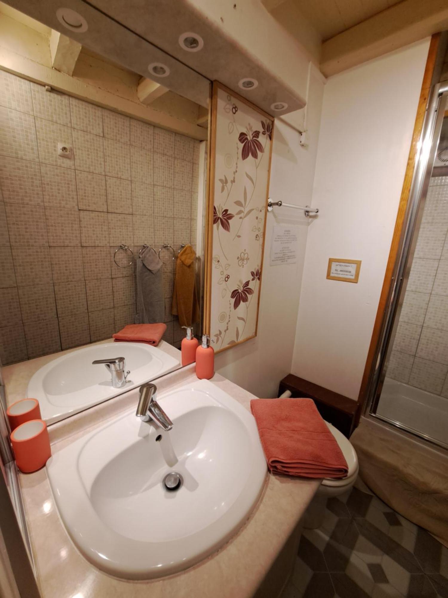 Gite De La Tour De Loire - 65 M2 Au Pied D'Une Tour De Gue Du 17Eme Siecle Mer Eksteriør billede