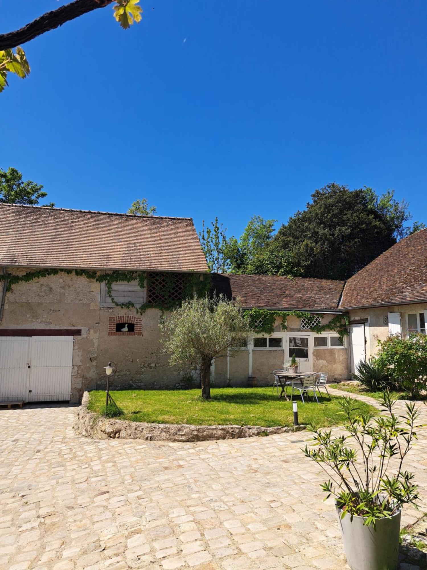 Gite De La Tour De Loire - 65 M2 Au Pied D'Une Tour De Gue Du 17Eme Siecle Mer Eksteriør billede